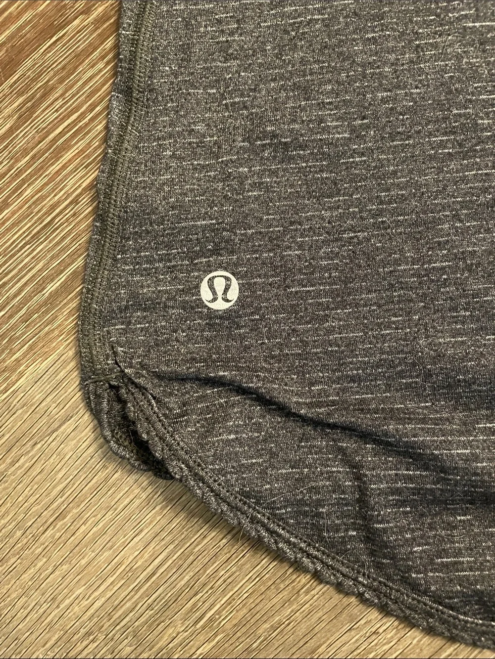 Lululemon 105 F Singlet Racerback Grey Scalloped Edges Size 8